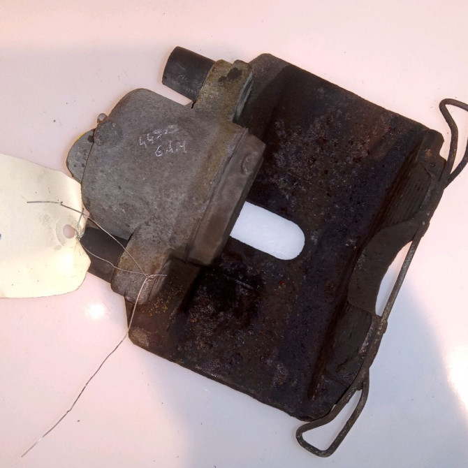 Etrier de frein avant gauche occasion VOLKSWAGEN TOURAN I Phase 2 11-2006->09-2010 1.9 TDI 105ch 1K0615123E 2