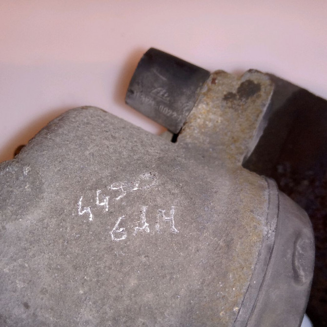 Etrier de frein avant gauche occasion VOLKSWAGEN TOURAN I Phase 2 11-2006->09-2010 1.9 TDI 105ch 1K0615123E 3