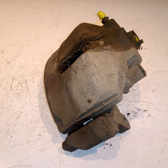 Etrier de frein avant gauche occasion  1K0615123E 2