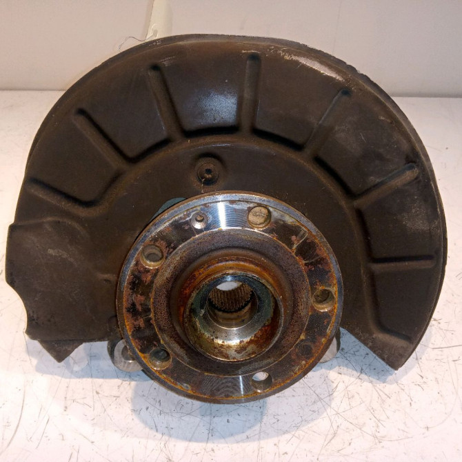 Moyeu avg occasion  5K0498621 1