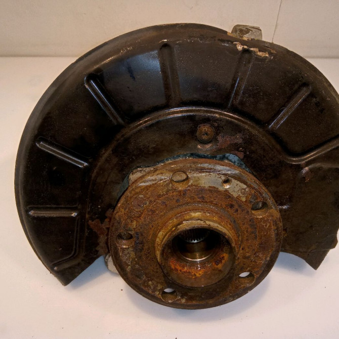 Moyeu avg occasion VOLKSWAGEN PASSAT V Phase 1 03-2005->10-2010 2.0 TDI 140ch 5K0498621 1