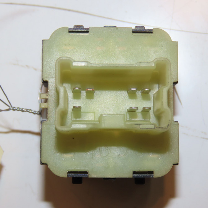 Commande lève-glace porte avant gauche occasion RENAULT CLIO IV Phase 2 08-2016->... 0.9i TCE 254118044R 2