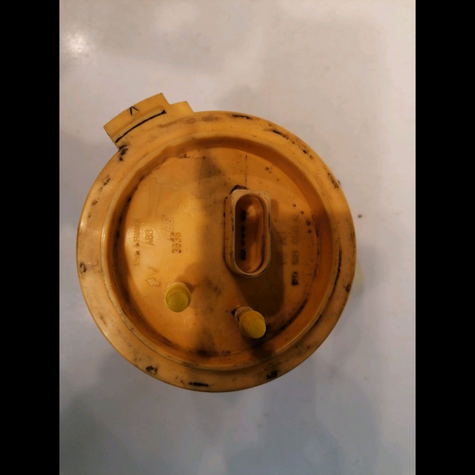 Jauge a carburant occasion VOLKSWAGEN GOLF V Phase 1 11-2003->10-2008 1.9 TDI 90ch 1K0919673AF 3