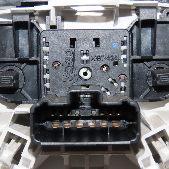 Commande de chauffage occasion RENAULT TWINGO II Phase 1 06-2007->11-2011 1.5 DCI 65ch 7701067954 3