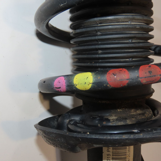 Amortisseur avant droit occasion VOLKSWAGEN TOURAN II Phase 1 09-2010->12-2015 1T0413031GQ 4