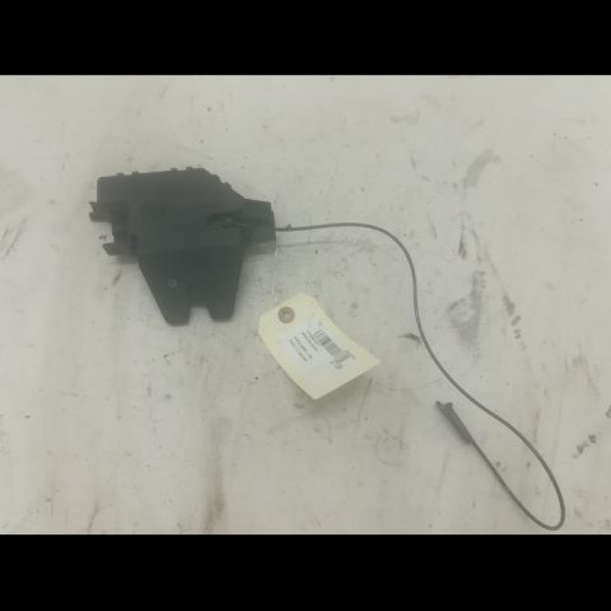 Serrure hayon occasion B.M.W. SERIE 1 I Phase 1 05-2004->12-2006 120d 51247840617 1