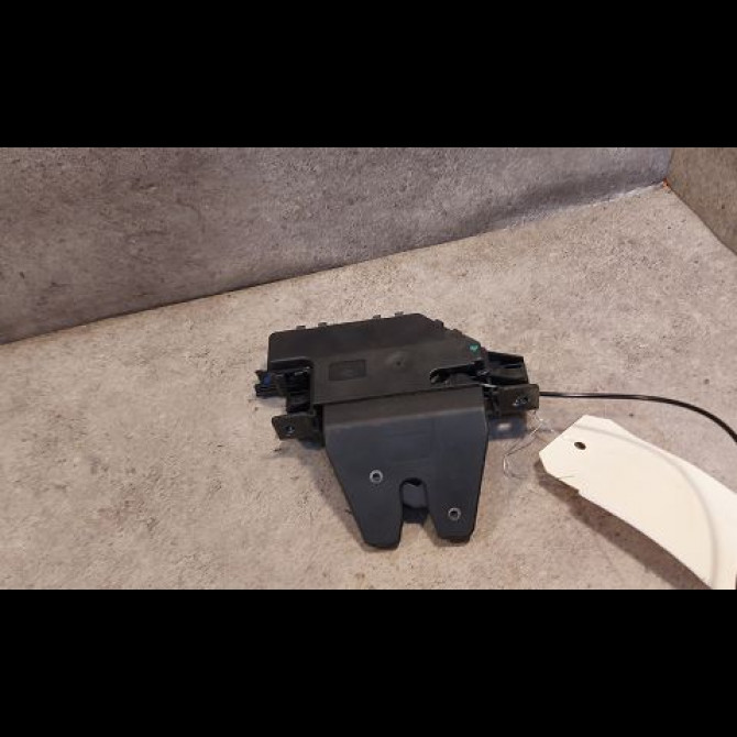 Serrure hayon occasion B.M.W. SERIE 1 I Phase 2 01-2007->07-2011 118d 143ch 51247840617 1
