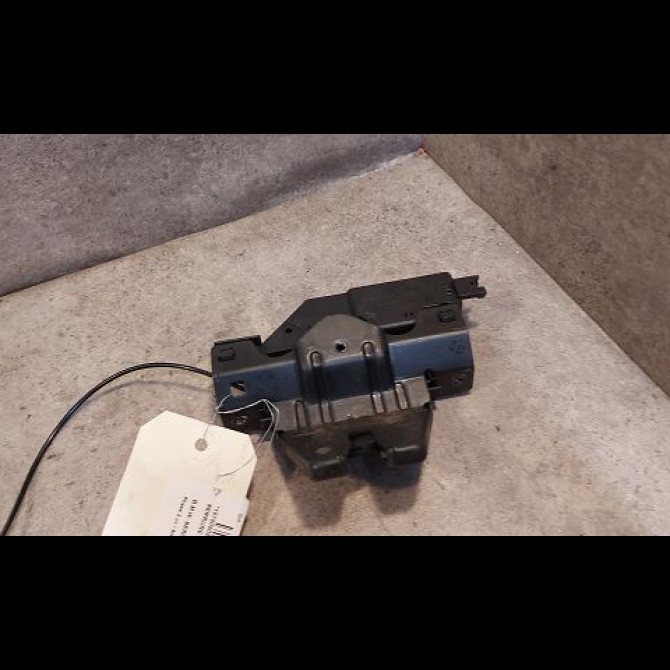 Serrure hayon occasion B.M.W. SERIE 1 I Phase 2 01-2007->07-2011 118d 143ch 51247840617 2