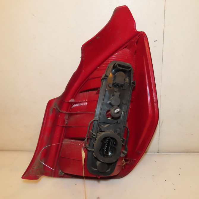 Feu arrière gauche occasion CITROEN C2 Phase 1 09-2003->10-2008 1.4 HDi 6350Y0 2