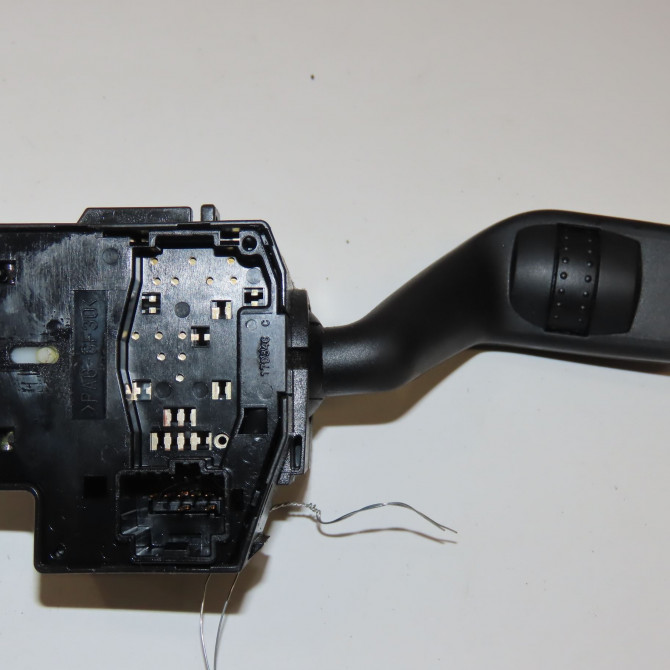 Commande clignotant occasion FORD CMAX I Phase 1 09-2003->03-2007 2.0 TDCI 135ch 1321030 2