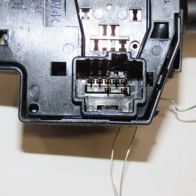 Commande clignotant occasion FORD CMAX I Phase 1 09-2003->03-2007 2.0 TDCI 135ch 1321030 3