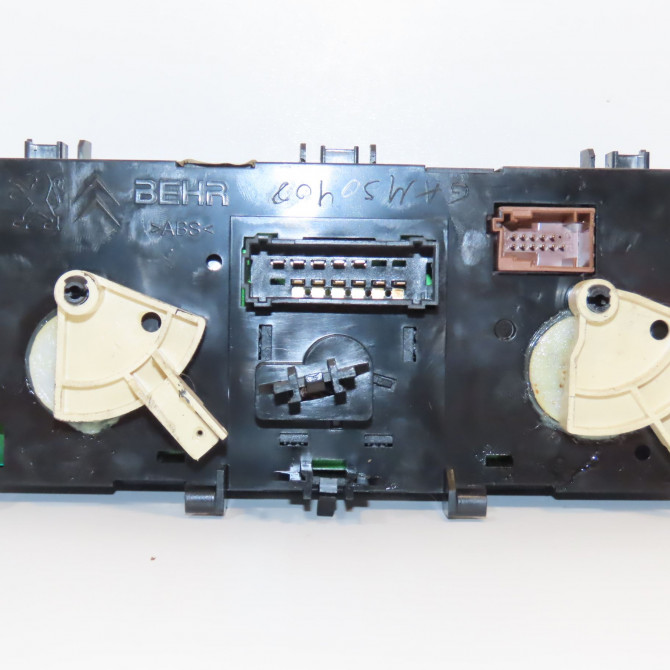 Commande de chauffage occasion CITROEN C3 II Phase 2 03-2013->12-2016 1.4 HDi 70ch 9675400180 2