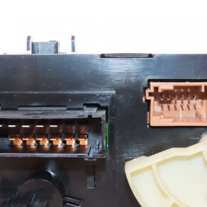 Commande de chauffage occasion CITROEN C3 II Phase 1 11-2009->02-2013 1.4 HDi 70ch 9675400180 3