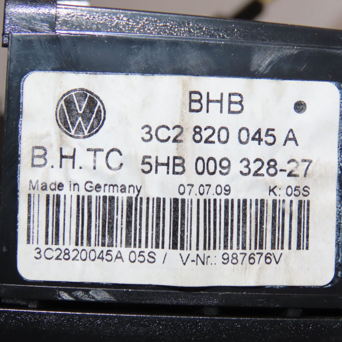 Commande de chauffage occasion AUDI A3 II Phase 2 06-2008->07-2012 1.6 TDi 105ch 8P0820047D 4
