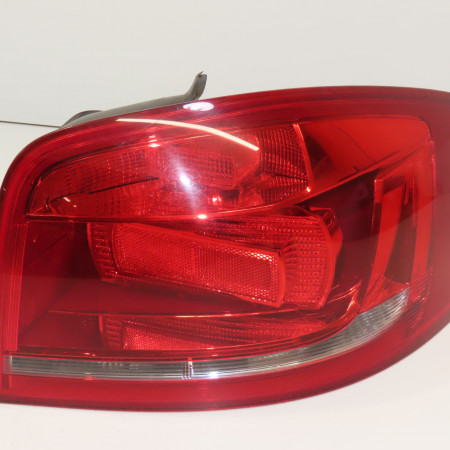 Feu arrière droit occasion AUDI A3 II Phase 2 06-2008->07-2012 1.6 TDi 105ch 8P3945096