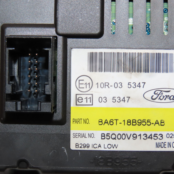 Autoradio occasion FORD FIESTA VI Phase 1 10-2008->11-2012 1.2i 60ch Ambiente 2044323 5