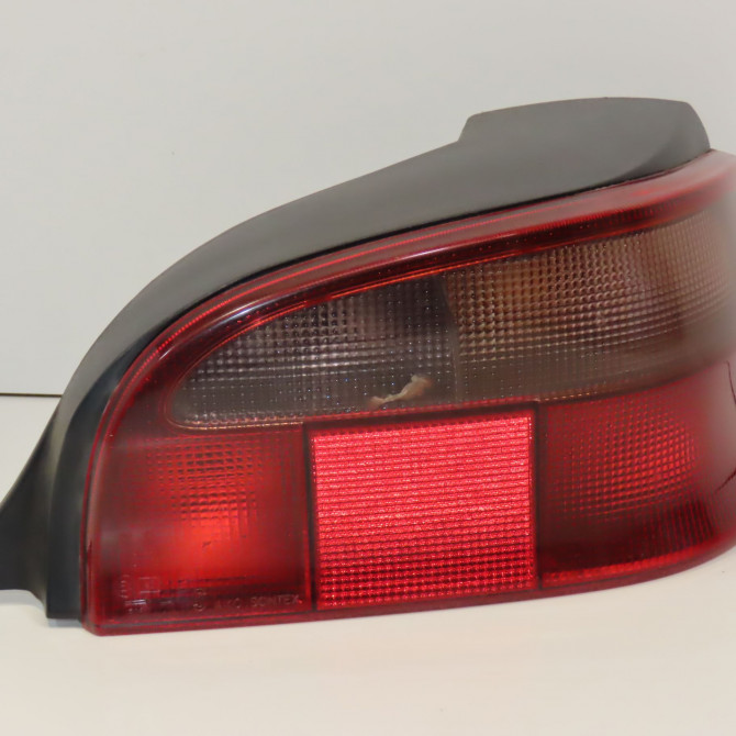 Feu arrière droit occasion CITROEN SAXO Phase 1 03-1996->09-1999 1.1i 6351F7 1