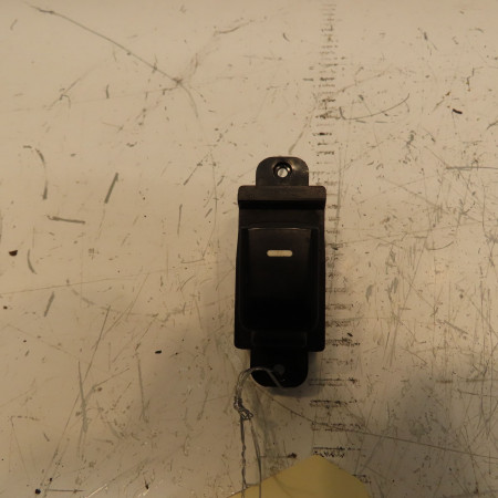 Commande lève-glace porte avant droite occasion KIA RIO III Phase 1 06-2011->... 1.1 CRDI 75ch 935751W010