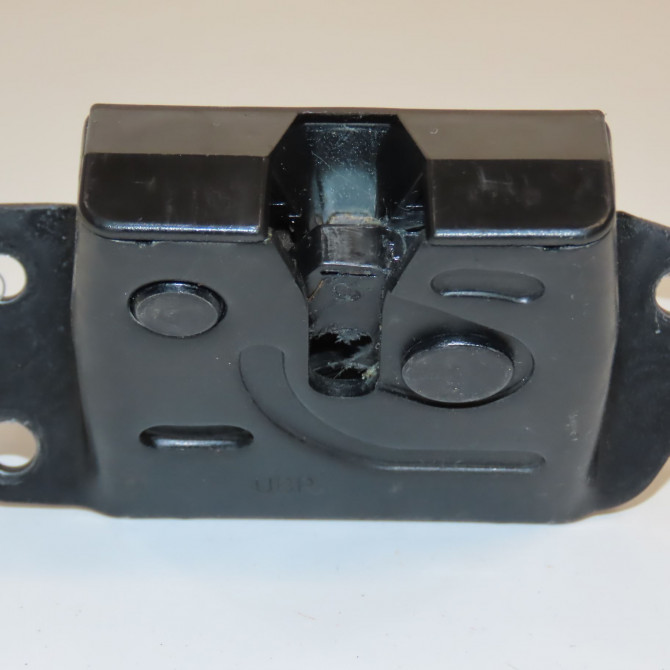 Serrure hayon occasion KIA RIO III Phase 1 04-1995->04-1999 1.2i 85ch 812301W210 1