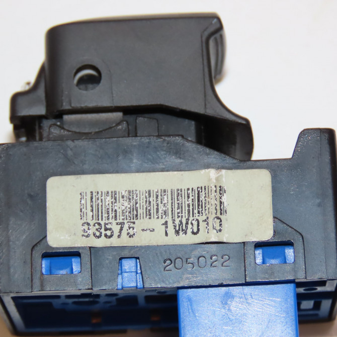 Commande lève-glace porte avant droite occasion KIA RIO III Phase 1 06-2011->... 1.2i 85ch 935751W010 4