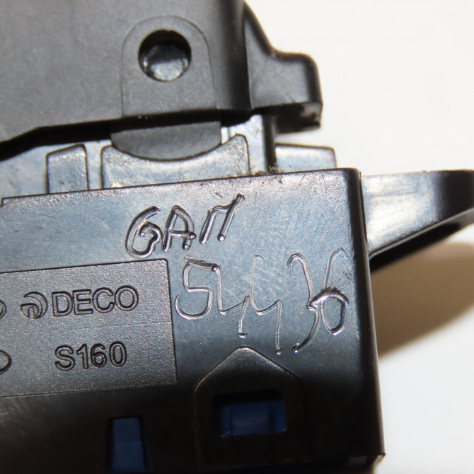 Commande lève-glace porte avant droite occasion KIA RIO III Phase 1 06-2011->... 1.2i 85ch 935751W010 5