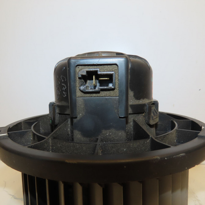 Ventilateur de chauffage occasion KIA RIO III Phase 1 06-2011->... 1.1 CRDI 75ch 971111W100 3