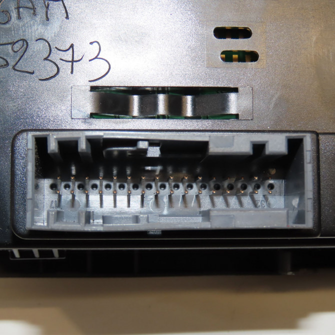 Commande de chauffage occasion OPEL ZAFIRA II Phase 2 01-2008->12-2014 1.9 CDTI 120ch 13274229 4