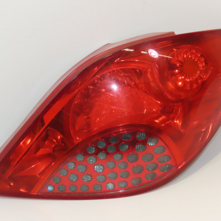 Feu arrière droit occasion PEUGEOT 207 Phase 1 04-2006->06-2013 1.4 HDI 6351Y7