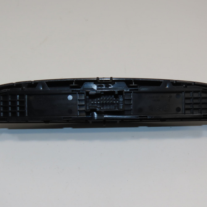 Bouton de warning occasion PEUGEOT 308 I Phase 1 09-2007->03-2011 1.6 HDI 16v 90ch 98060429XT 2