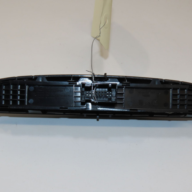 Bouton de warning occasion PEUGEOT 308 I Phase 1 04-1995->04-1999 1.6 e-HDi 112ch 98060429XT 2