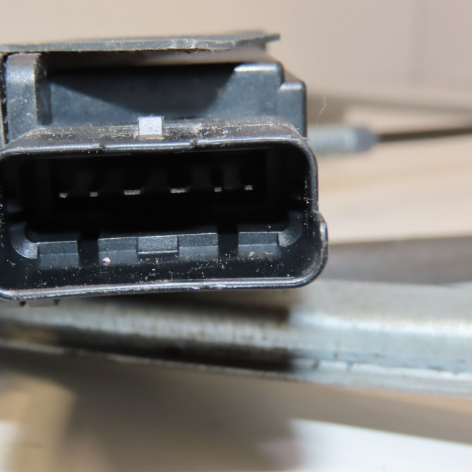 Mecanisme + moteur lève-glace avant droit occasion RENAULT ESPACE IV Phase 1 09-2002->03-2006 3.0 DCI 8200424422 3