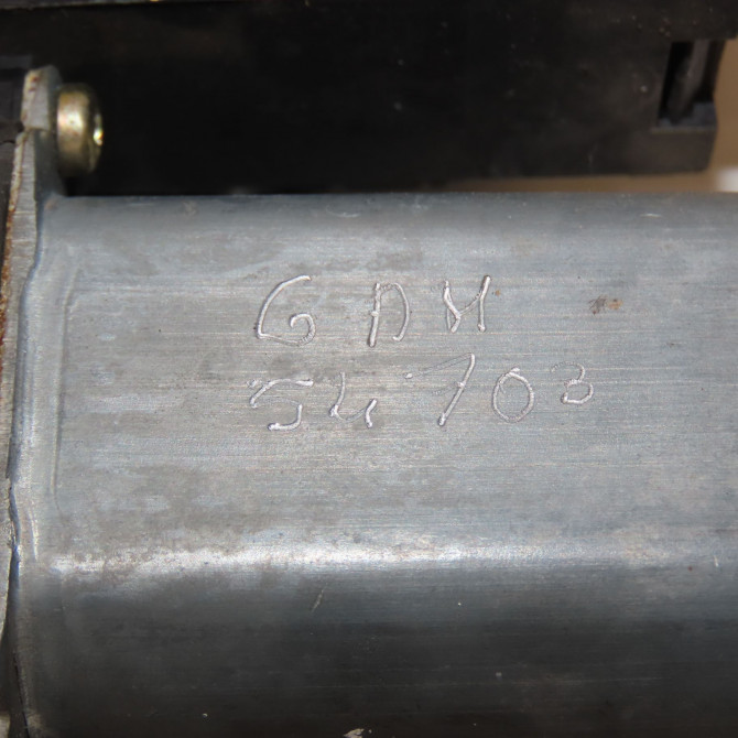 Mecanisme + moteur lève-glace avant droit occasion RENAULT ESPACE IV Phase 1 09-2002->03-2006 3.0 DCI 8200424422 4