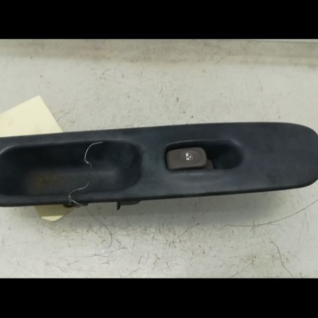 Commande lève-glace porte avant droite occasion RENAULT TWINGO I Phase 1 04-1993->08-1998 Air 7700416998