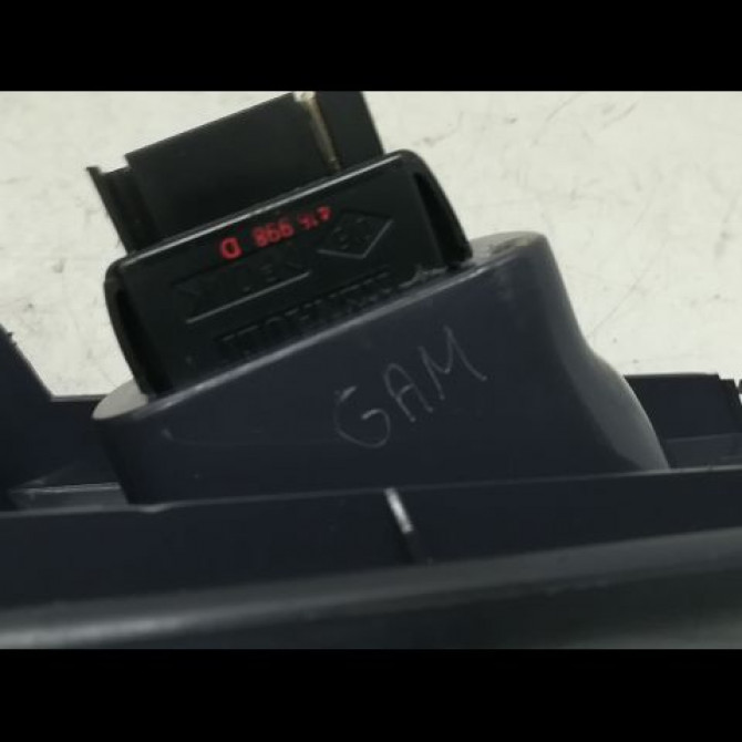 Commande lève-glace porte avant droite occasion RENAULT TWINGO I Phase 1 04-1993->08-1998 Air 7700416998 3