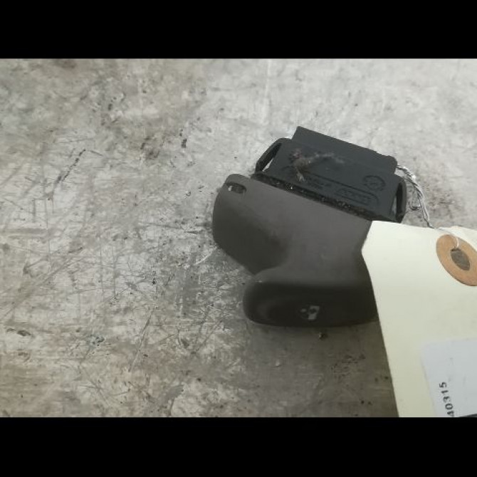 Commande lève-glace porte avant droite occasion RENAULT TWINGO I Phase 1 04-1993->08-1998 1.2i 60ch 7700416998 1