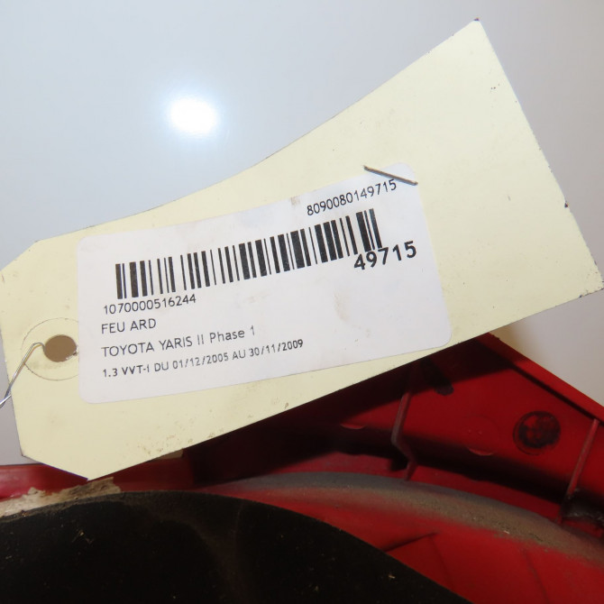 Feu arrière droit occasion TOYOTA YARIS II Phase 1 12-2005->11-2009 1.3 VVT-i 815510D110 5