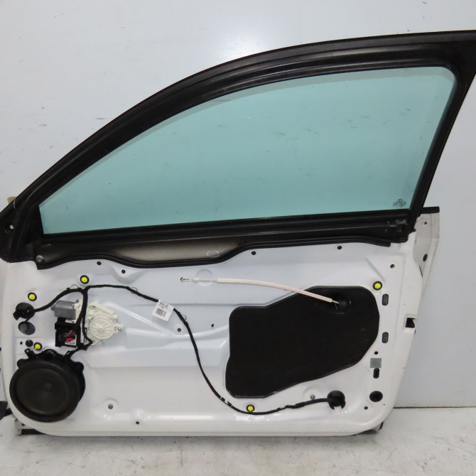 Porte avant droite occasion AUDI A3 II Phase 2 06-2008->07-2012 1.6 TDi 105ch 8P3831052D 2