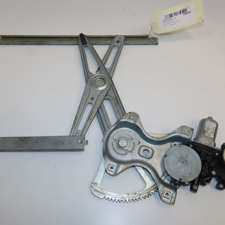 Mecanisme+moteur leve-glace avg occasion TOYOTA YARIS II Phase 1 12-2005->11-2009 1.0i 69ch 698200D041