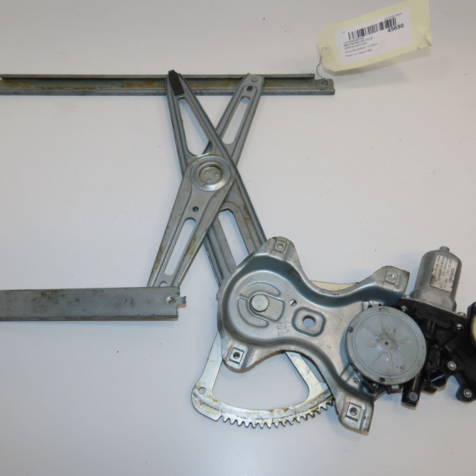 Mecanisme+moteur leve-glace avg occasion TOYOTA YARIS II Phase 1 12-2005->11-2009 1.0i 69ch 698200D041 1
