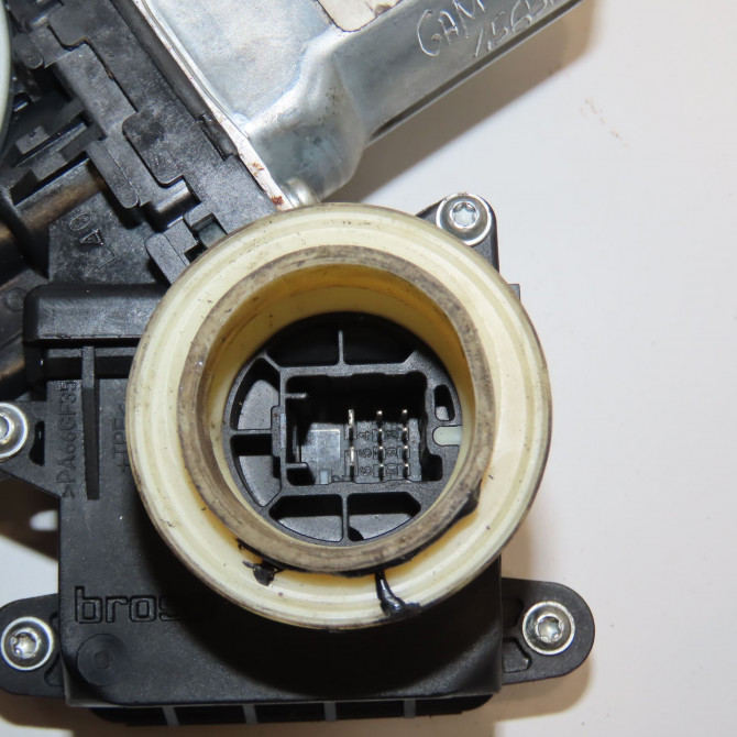 Mecanisme+moteur leve-glace avg occasion TOYOTA YARIS II Phase 1 12-2005->11-2009 1.0i 69ch 698200D041 4