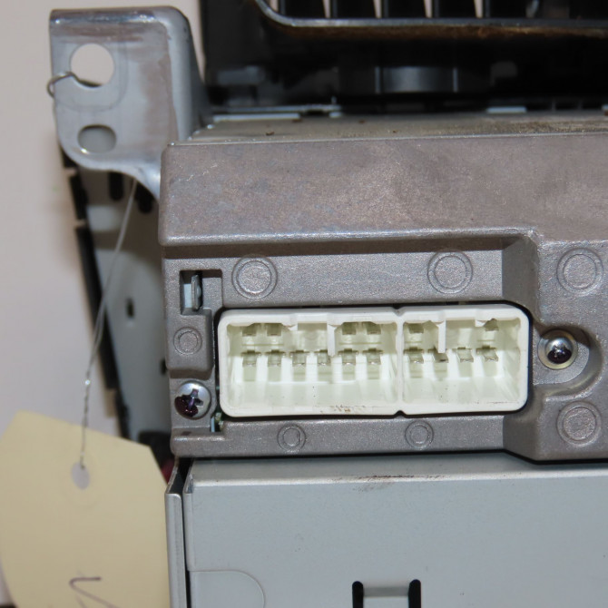 Autoradio occasion TOYOTA YARIS II Phase 1 12-2005->11-2009 1.4 D-4D 861200D211EX 3