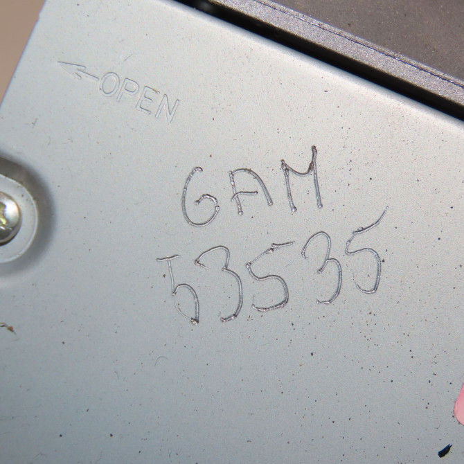 Autoradio occasion TOYOTA YARIS II Phase 1 12-2005->11-2009 1.4 D-4D 861200D211EX 6