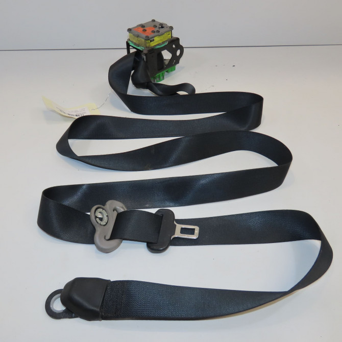 Ceinture avant gauche occasion TOYOTA YARIS II Phase 1 12-2005->11-2009 1.4 D-4D 732200D160C1 1