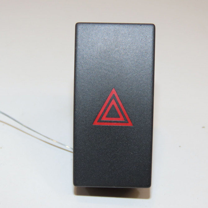 Bouton de warning occasion FORD CMAX I Phase 1 09-2003->03-2007 1.8 TDCI 115ch 1320142 1