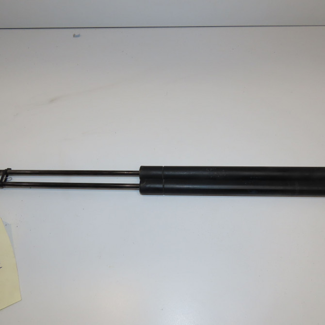 Verin droit hayon occasion RENAULT MEGANE II Phase 2 01-2006->06-2009 1.5 DCI 105ch 8200119498 1