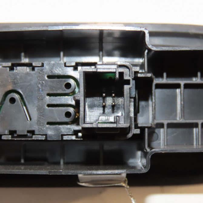 Commande lève-glace porte avant droite occasion CITROEN C3 II Phase 2 03-2013->12-2016 1.6 HDi 100ch 98012512XT 3