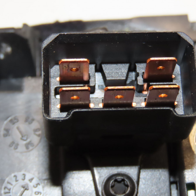 Commande de chauffage occasion FORD FIESTA IV Phase 1 09-1995->09-1999 1.3i 1143930 3