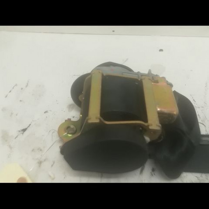 Ceinture avant droite occasion PEUGEOT 207 Phase 1 04-2006->06-2013 1.6 HDI 16v 90ch 8975CA 2