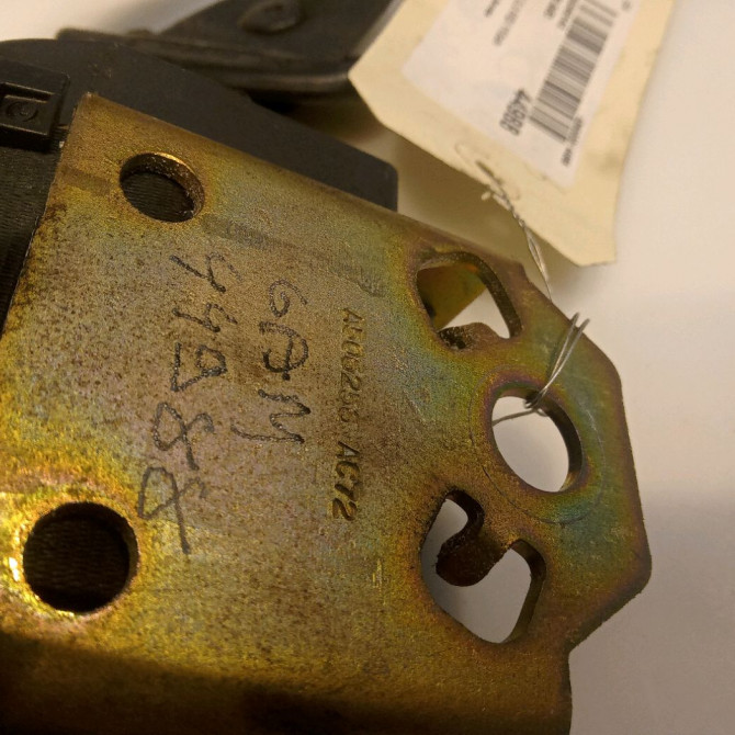 Ceinture avant droite occasion PEUGEOT 406 Phase 1 04-1995->04-1999 2.0 HDI 110ch 8974CR 2