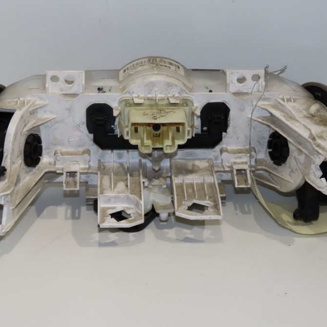 Commande de chauffage occasion PEUGEOT 107 Phase 1 06-2005->12-2008 1.0i 12v 68ch 6452P6 2